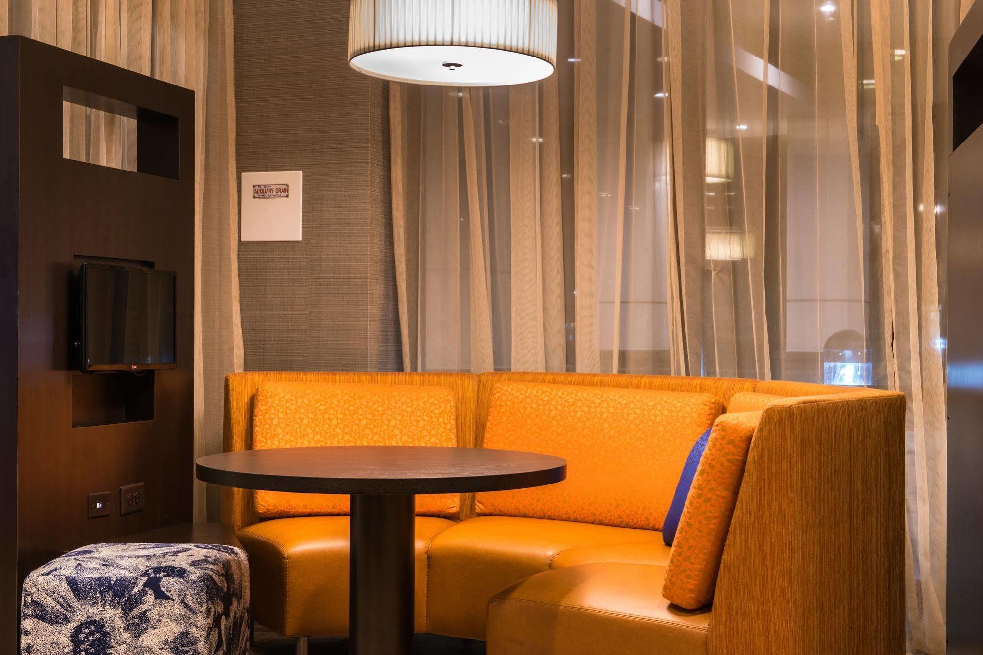 Courtyard By Marriott Jacksonville Dış mekan fotoğraf